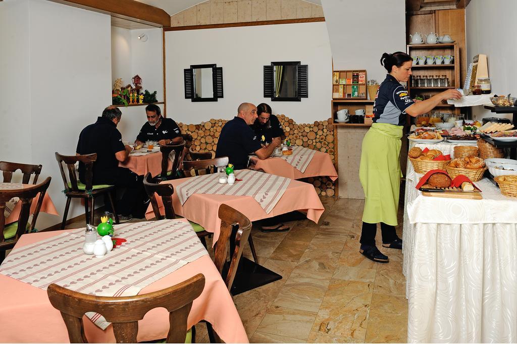 Gasthof Moser Fohnsdorf Ngoại thất bức ảnh